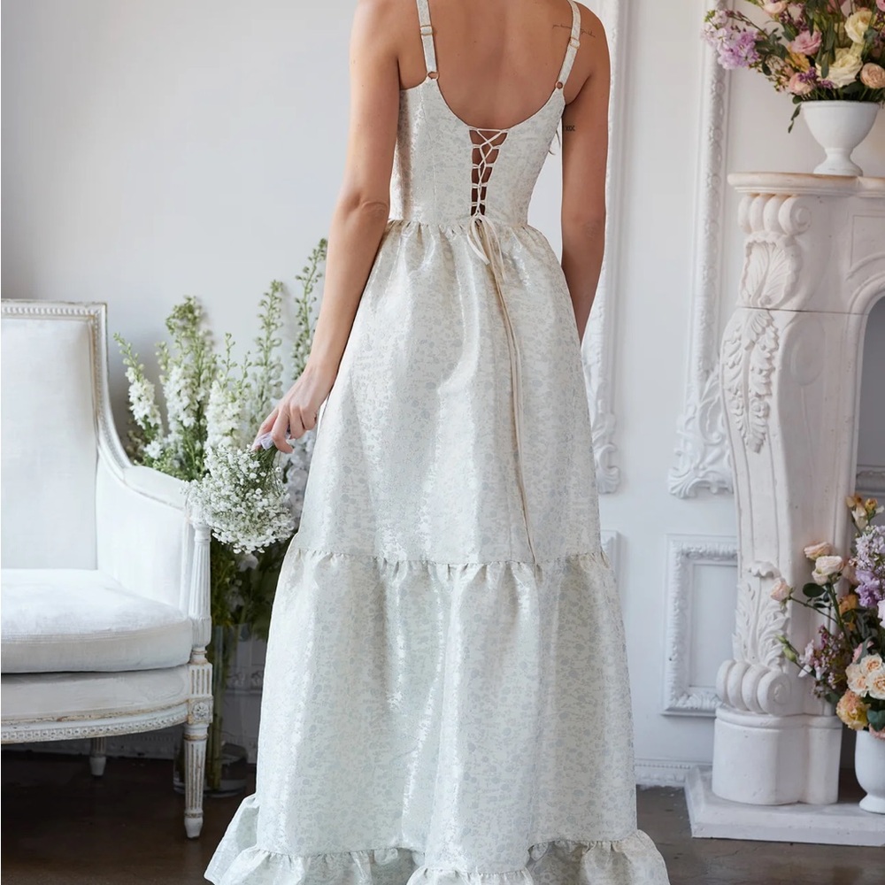 The Avery Dress in Light Blue Duchess - Picture 6 of 16